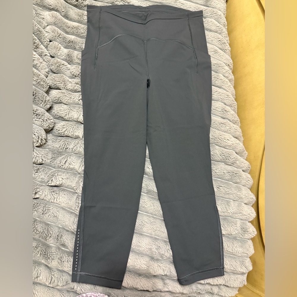 Women's Dark Gray Lululemon leggings 25"